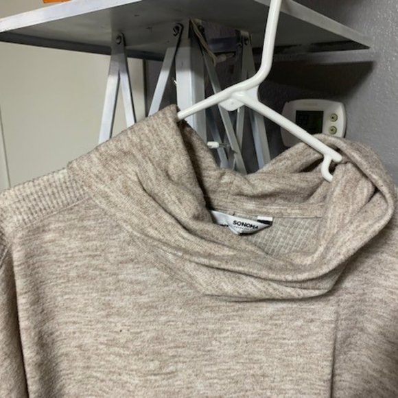 2 for $5-Tan Turtleneck Sweater With Front Pockets Sonoma Size L - Picture 3 of 4